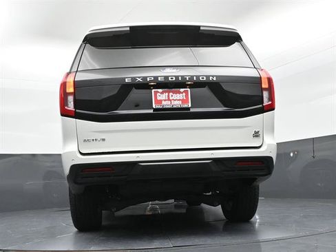 Certified 2026 Ford Expedition Active AWD/4WD image 33