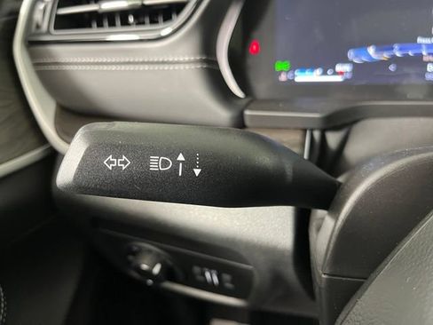 Used 2026 Jeep Grand Cherokee Altitude AWD/4WD image 23
