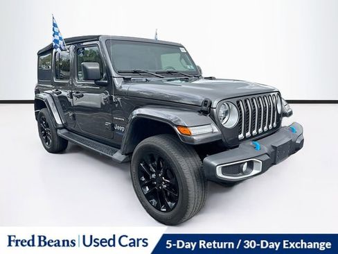 Used 2022 Jeep Wrangler Unlimited Sahara w/ Cold Weather Group AWD/4WD image 1
