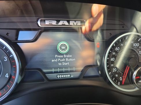 Used 2024 RAM 2500 Laramie image 4