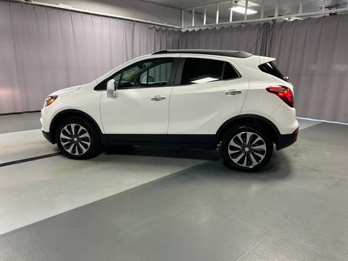 Used 2022 Buick Encore Preferred w/ Safety Package AWD/4WD image 4