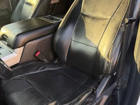 Used 2015 Ford F150 Lariat w/ Equipment Group 502A Luxury AWD/4WD image 10