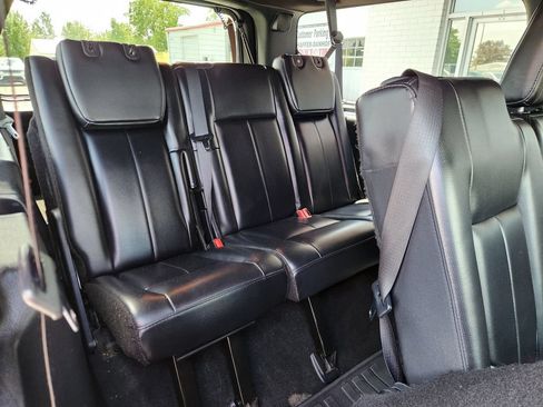 Used 2016 Ford Expedition EL XLT w/ Equipment Group 202A AWD/4WD image 14