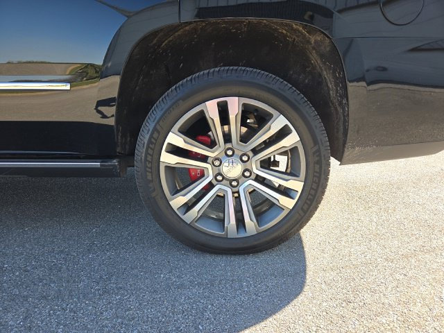 Used 2019 GMC Yukon Denali w/ Denali Ultimate Package AWD/4WD image 11