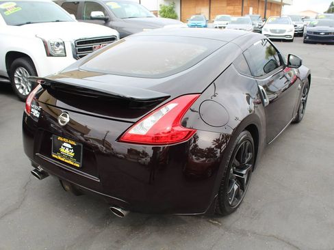 Used 2015 Nissan 370Z Coupe RWD image 7