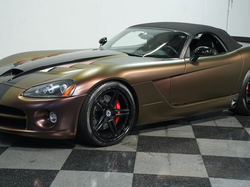 Used 2006 Dodge Viper SRT-10 image 6