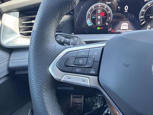 New 2026 Volkswagen Tiguan SE R-Line FWD image 14