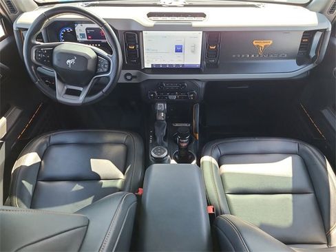 Used 2023 Ford Bronco Badlands image 15
