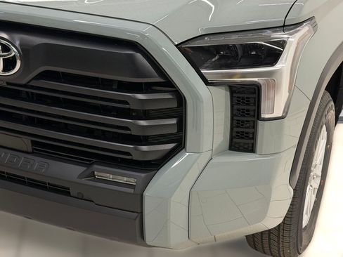 New 2026 Toyota Tundra SR AWD/4WD image 9