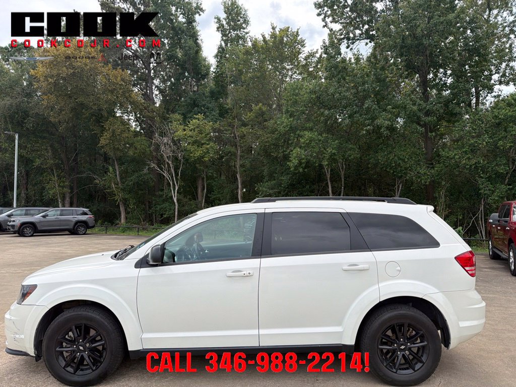 Used 2020 Dodge Journey SE w/ Blacktop Package FWD image 2