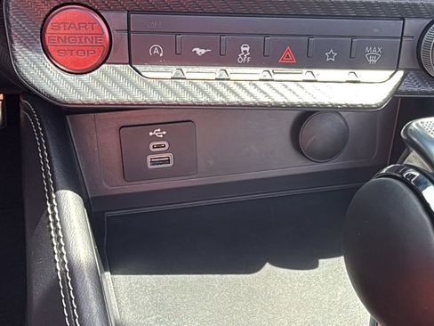 Used 2025 Ford Mustang GT Premium RWD image 20