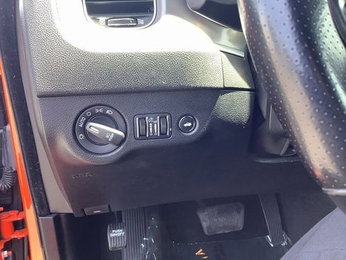 Used 2022 Dodge Charger GT image 15