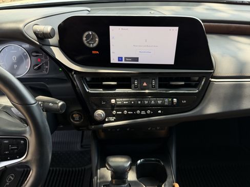 Used 2023 Lexus ES 350 w/ Premium Package FWD image 18