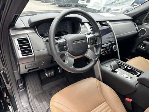 Certified 2026 Land Rover Discovery Limited Edition AWD/4WD image 23