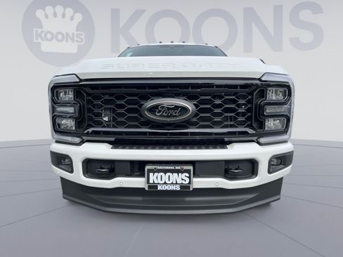 New 2026 Ford F250 Lariat w/ Black Appearance Package image 11