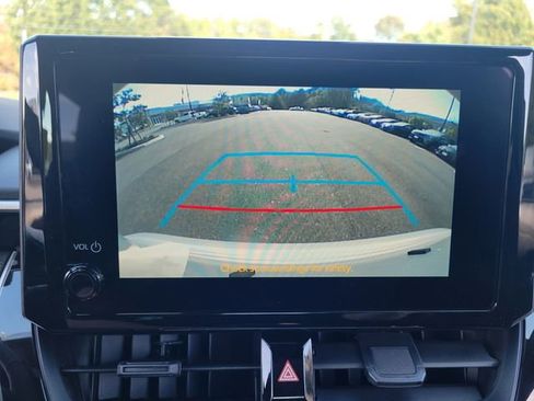 Used 2026 Toyota Corolla SE image 21