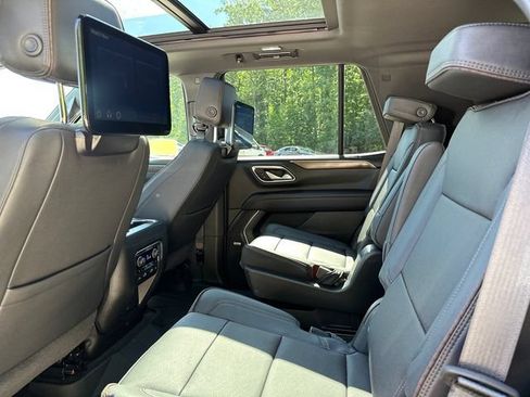 Used 2023 Chevrolet Tahoe High Country AWD/4WD image 19