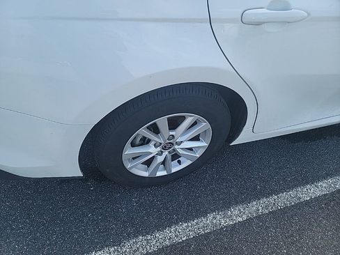 Used 2025 Toyota Camry LE image 9