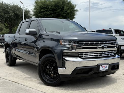 Used 2021 Chevrolet Silverado 1500 LT w/ Texas Edition Plus RWD image 2