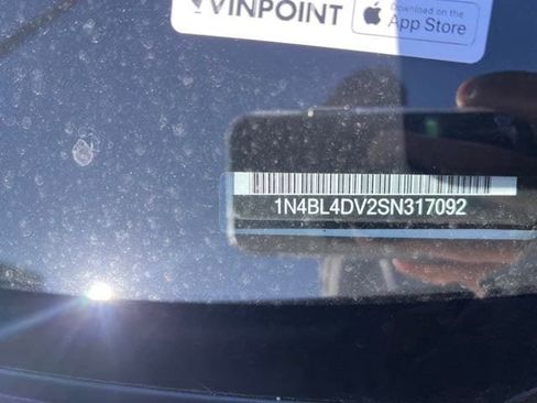 Used 2025 Nissan Altima 2.5 SV FWD image 5