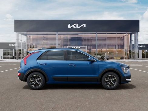 New 2026 Kia Niro EX FWD image 8