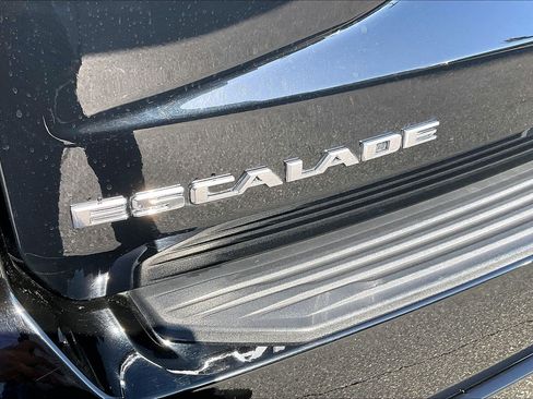Used 2023 Cadillac Escalade Sport Platinum AWD/4WD image 31