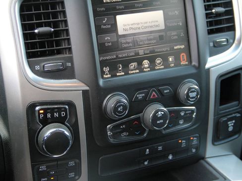Used 2017 RAM 1500 Big Horn AWD/4WD image 18