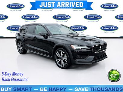 Used 2025 Volvo V60 B5 Cross Country Plus