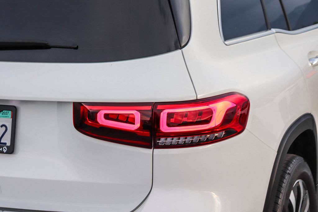 Used 2021 Mercedes-Benz GLB 250 image 10