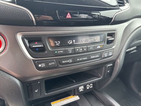 Used 2022 Honda Pilot Special Edition image 21
