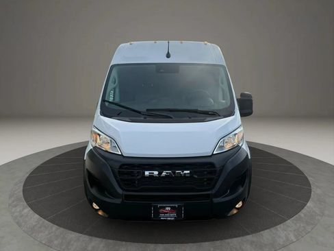 Used 2025 RAM ProMaster 2500 w/ Convenience Group FWD image 4