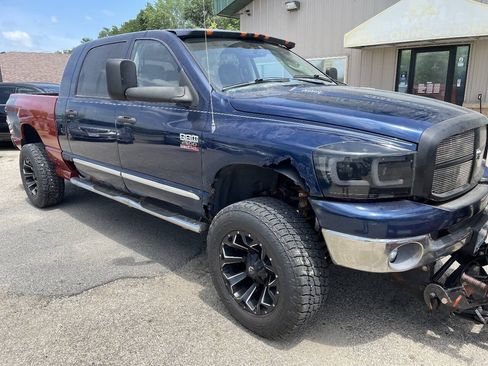 Used 2008 Dodge Ram 2500 Truck SXT w/ Popular Equipment Group AWD/4WD image 3