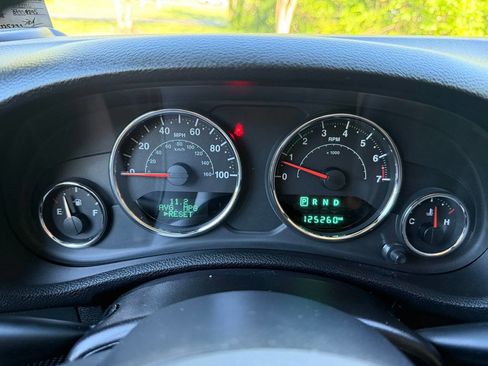 Used 2016 Jeep Wrangler Sport AWD/4WD image 17