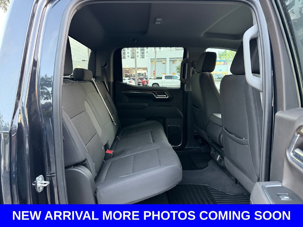 Used 2024 Chevrolet Silverado 1500 LT AWD/4WD image 16
