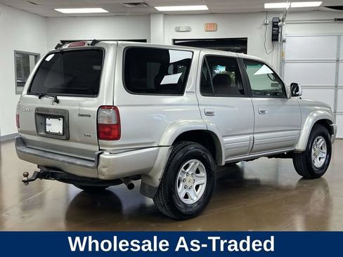 Used 2000 Toyota 4Runner Limited RWD image 5
