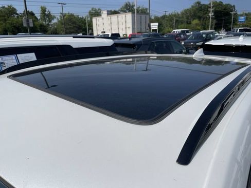 Used 2020 Cadillac XT4 Sport AWD/4WD image 3