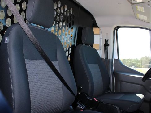Used 2025 Ford Transit 250 Low Roof w/ Exterior Upgrade Package RWD image 8