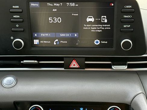 Used 2021 Hyundai Elantra SEL FWD image 10