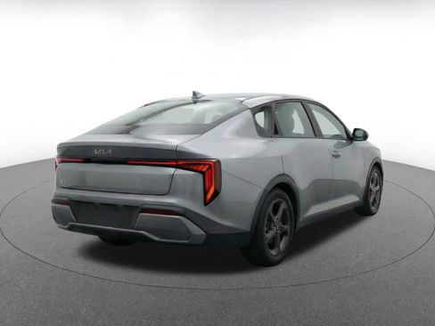 Used 2025 Kia K4 FWD image 9
