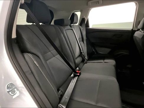 New 2025 Nissan Rogue S image 30