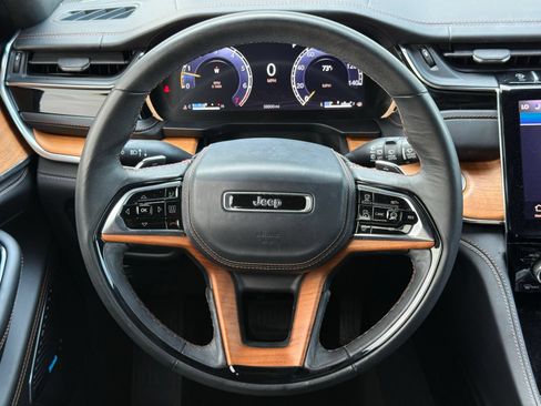 Certified 2024 Jeep Grand Cherokee Summit AWD/4WD image 38