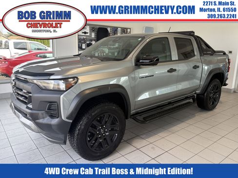 Used 2025 Chevrolet Colorado Trail Boss w/ Midnight Edition image 1