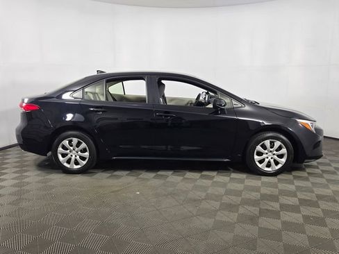 Used 2026 Toyota Corolla LE FWD image 10