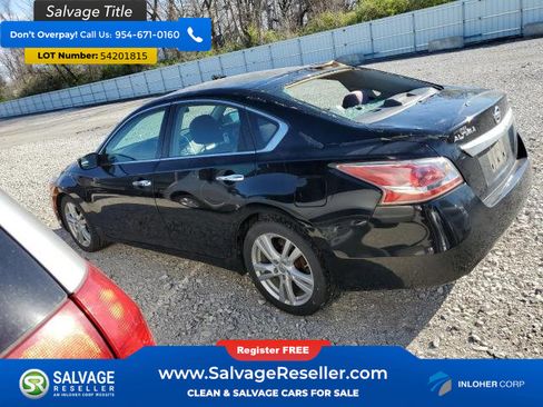 Used 2013 Nissan Altima 3.5 S image 3