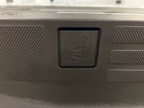 New 2025 Ford F150 Lariat w/ Equipment Group 502A High image 39