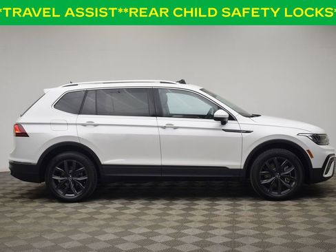 Used 2023 Volkswagen Tiguan SE image 11