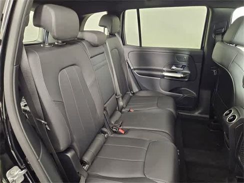 Used 2025 Mercedes-Benz GLB 250 GLB 250 image 21