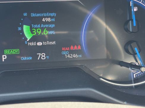 Used 2025 Toyota RAV4 LE image 39