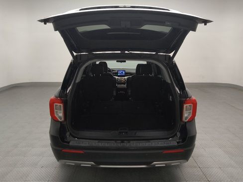 Used 2020 Ford Explorer XLT w/ Equipment Group 202A RWD image 29