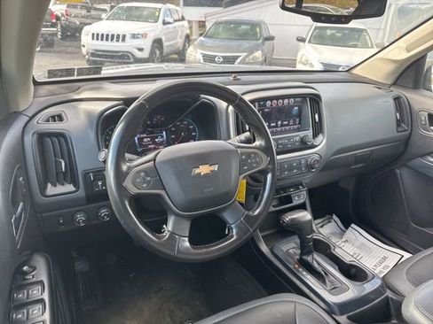 Used 2018 Chevrolet Colorado Z71 AWD/4WD image 12
